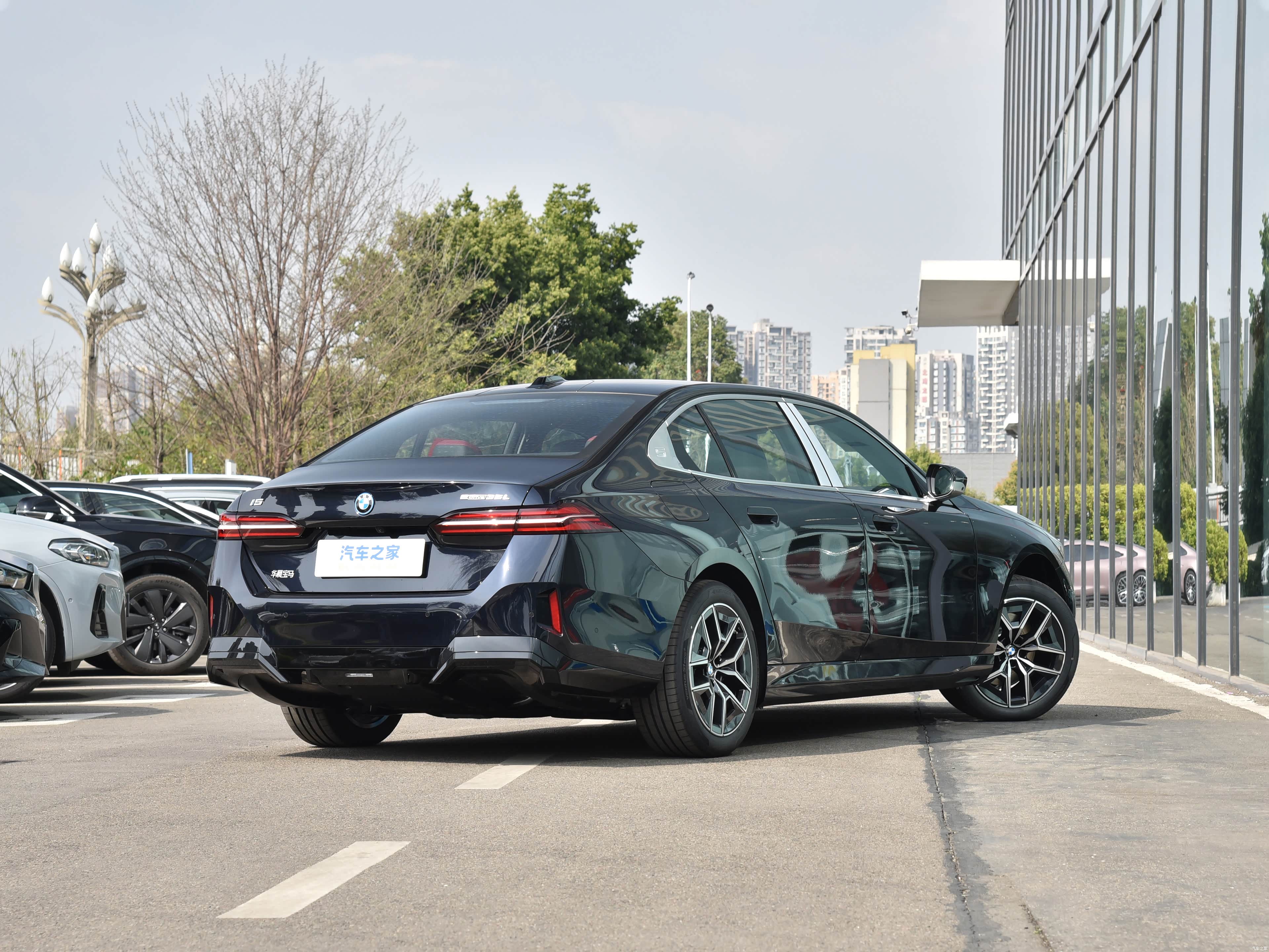 BMW i5, миниатюра 7