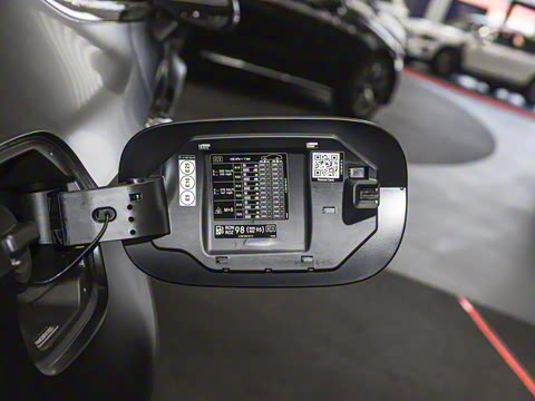 2025�� AMG CLE 53 4MATIC+ ���ܳ�