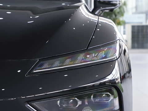 2025�� ���� 650MaxѲ����