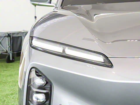 2025�� 100kWh Touring