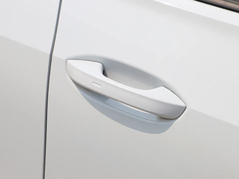 2026�� ̽��L 330TSI ������Ӣ