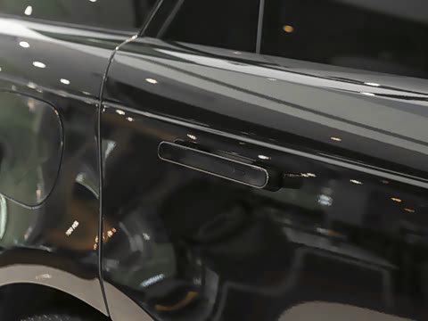 2026�� 400PS Dynamic SE