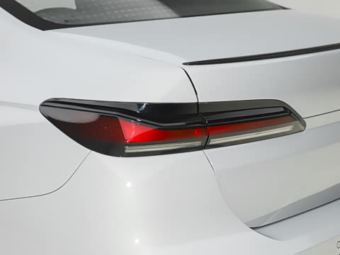 2023�� 740Li ������ M�˶���װ