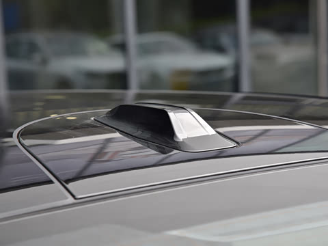 2026�� �Ŀ� 530Li ������ M�˶���װ