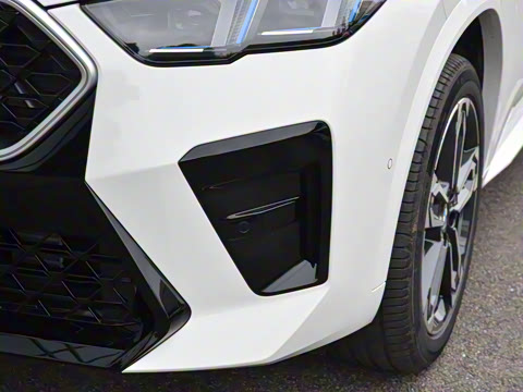 2025�� sDrive25i M�˶���װ