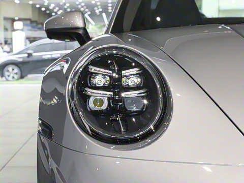 2026�� Carrera 3.0T