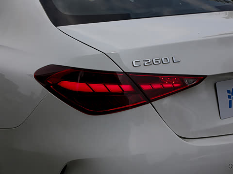 2026�� �Ŀ� C 260 L �˶������
