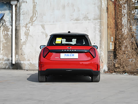2026�� 466km COOPER E ������