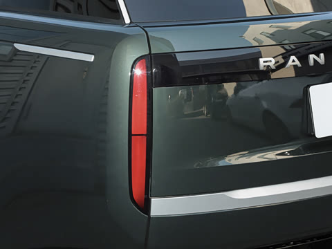 2026�� 3.0 L6 400PS AB�����