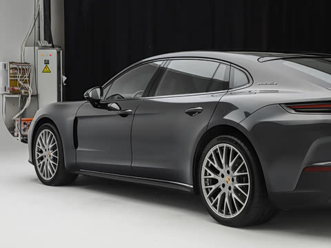 2026�� Panamera �����ӳ������� 2.9T