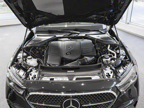 2026�� E 300 ʱ�����˶���