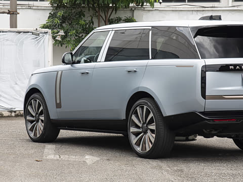 2026�� 4.4 V8 SV����� ����