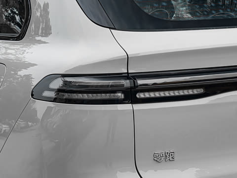 2027�� 660������