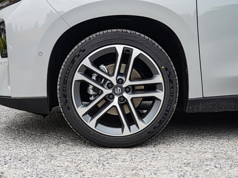 2027�� 660������