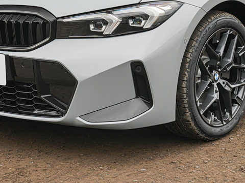 2026�� 330Li M�˶���ҹ��װ