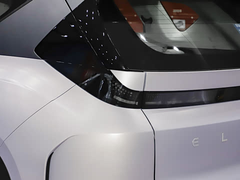 2025�� ����SMART�� 64.2kWh