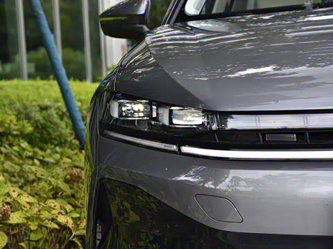 2026�� L 300TSI DSG ������