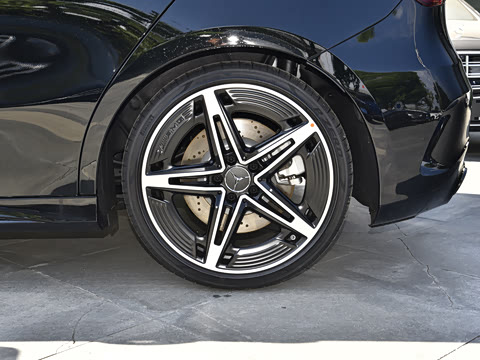 2026�� AMG A 35 4MATIC