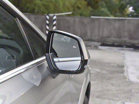 2026�� 2.0T �󶼻���