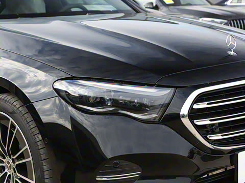 2026�� E 300 L �����