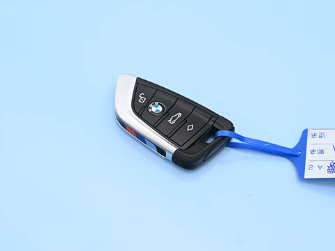 2026�� M240i xDrive