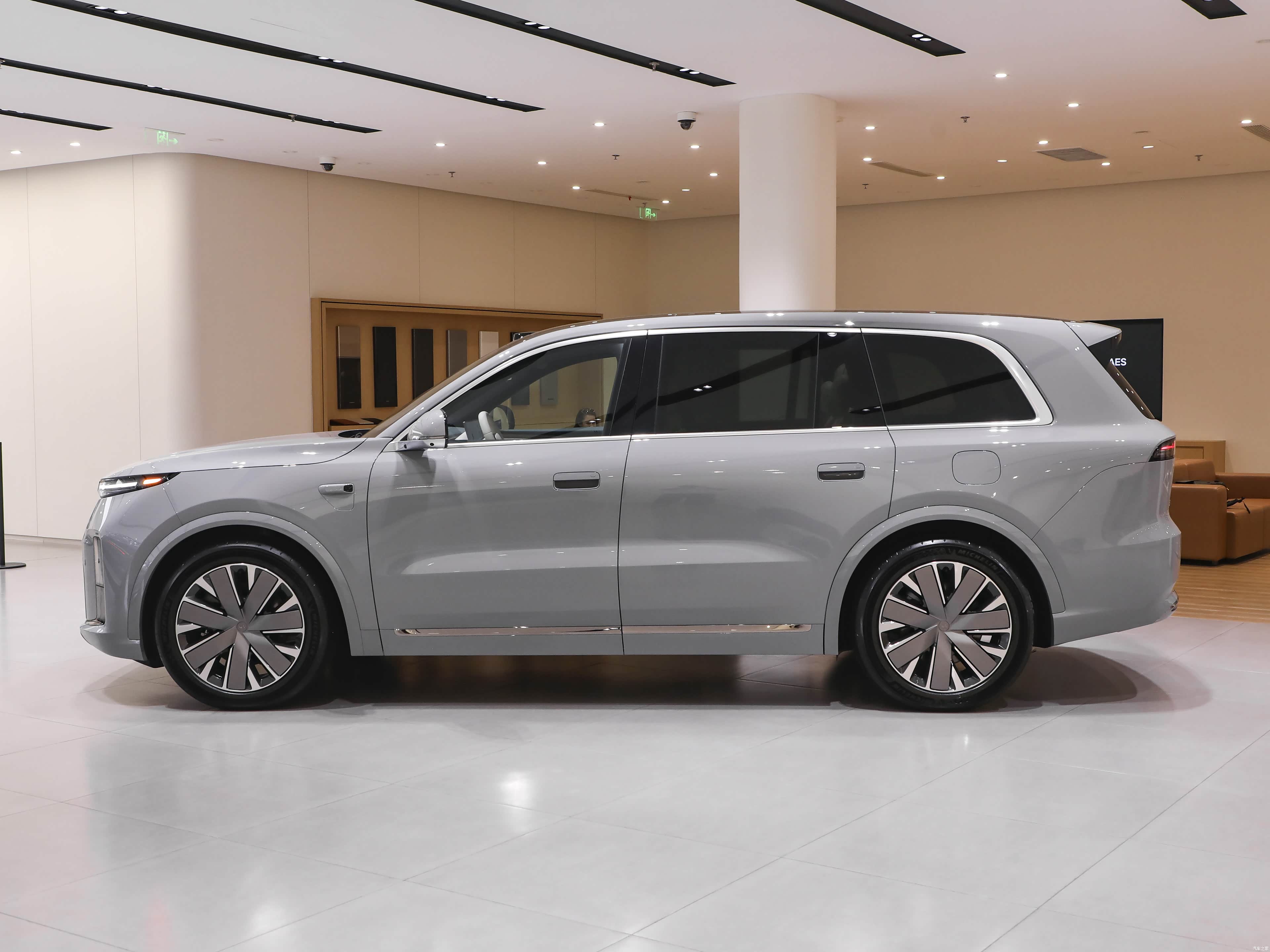 Li Auto L9, миниатюра 10