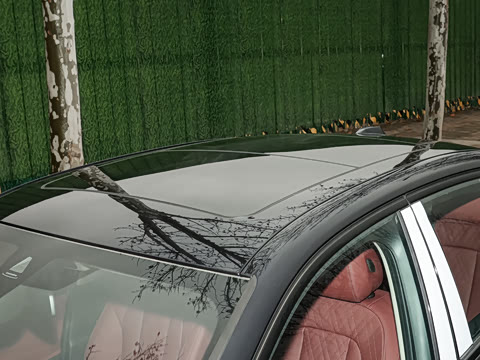 2026�� 330Li M�˶���ҹ��װ