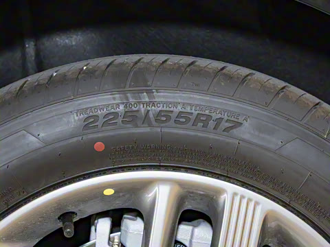 2025�� 610km PLUS