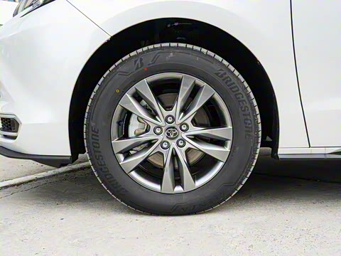 2026�� 2.5L ˫������������