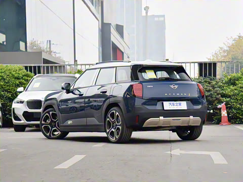 2025�� SE ������