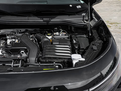 2026�� �Ŀ� ̽��L 300TSI ������Ӣ