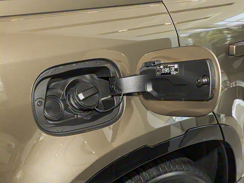 2025�� 130 3.0T P400 ����������