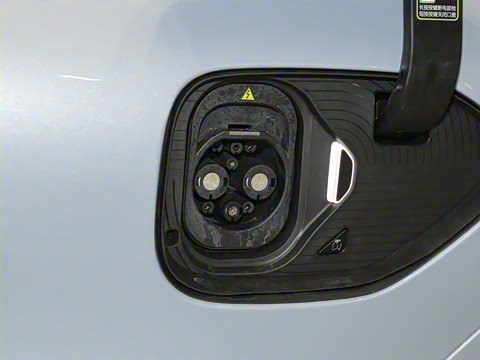 2025�� 100kWh Touring