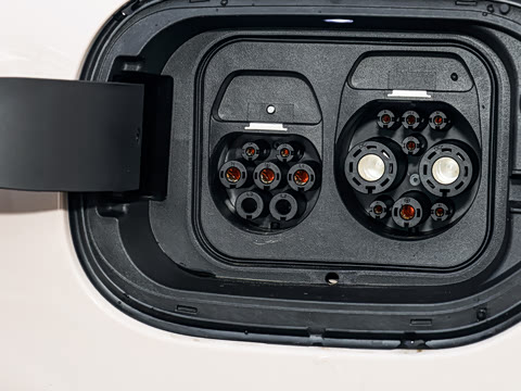 2025�� �Ŀ� 560PRO 185kW