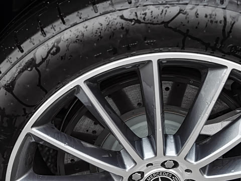2025�� �Ŀ� GLE 450 4MATIC ������
