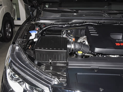 2025�� 2.0T ��������ʿ��