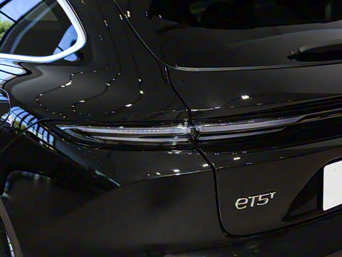 2025�� 100kWh Touring