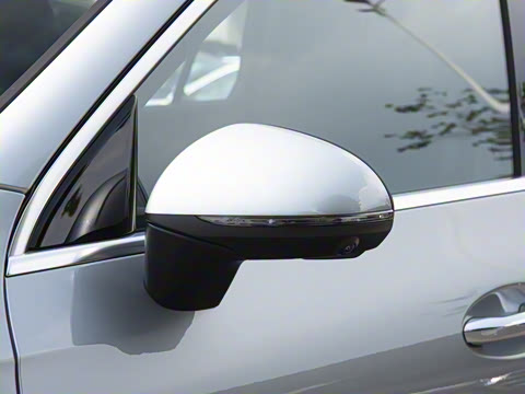 2025�� �Ŀ� GLC 260 L 4MATIC ������