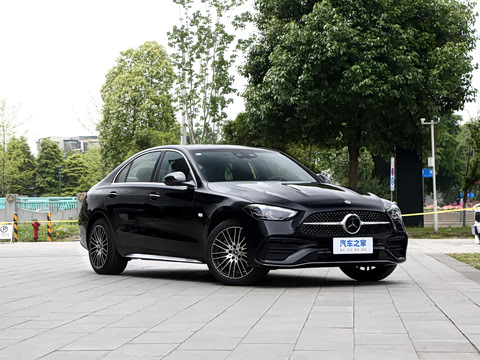2026�� �Ŀ� C 260 L �˶���