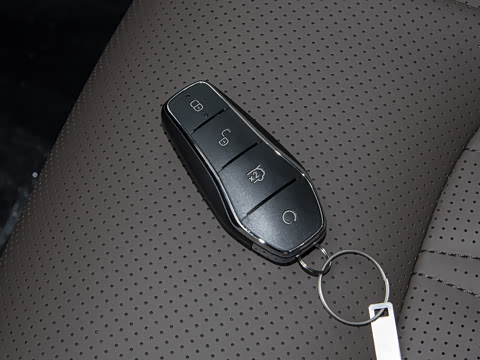 2026�� EV �Ǽݰ� 705KM���������