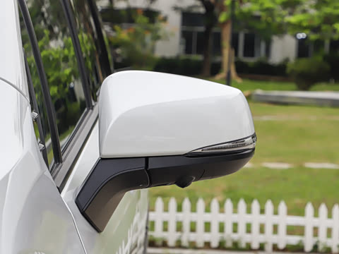 2026�� 2.5L ����׿��318��
