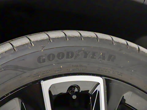 2025�� 85kWh ������