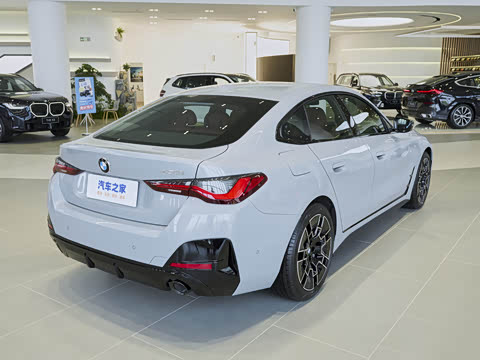 2026�� 430i Gran Coupe M�˶���ҹ��װ