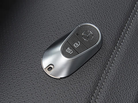 2026�� C 260 L �˶������