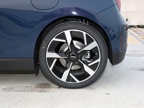 2025�� 463km COOPER SE ������