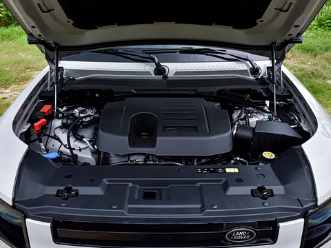 2026�� 110 3.0T X-Dynamic HSE