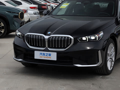 2026�� �Ŀ� 525Li ������װ