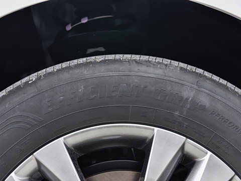 2027�� 2.5L ˫����������