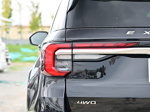 2027�� 2.3T EcoBoost ��������plus�� 7��