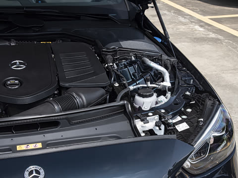 2026�� C 260 L �˶��ر��